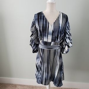 BAR III WOMEN'S RUFFLED BALLOON SLEEVE WRAPPED FLARE DRESS SIZE LARGE